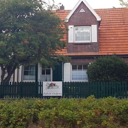 Ferienhaus Astrid Lindgren Spiekeroog Esterno foto