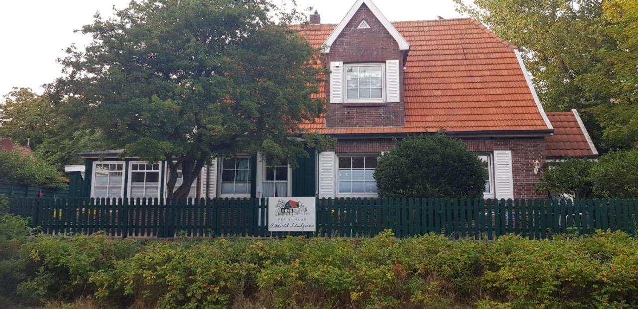 Ferienhaus Astrid Lindgren Spiekeroog Esterno foto